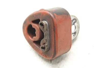 Cabide de escape 2002 Mercedes CLK55 AMG 98-02 - Imagem 1 de 4