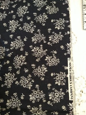 REMNANT Cream Floral Bouquet on Dark Blue Cotton Manes Fabric Calico 13x22 - Image 1 of 4