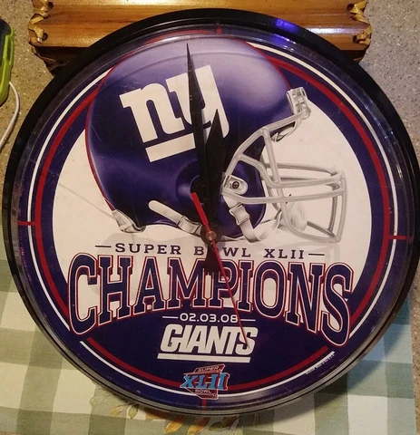 NFL Superbowl Champions XLII New York Giants Wincraft Round Wall Clock 02.03.08 Cover
