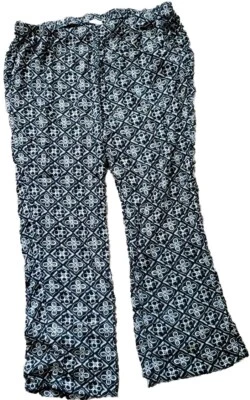 Pantalones de vestir para mujer Appleseeds talla grande negros florales rayón pierna ancha tiro alto Foto 1 de 4