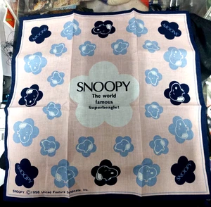 Snoopy il famoso fazzoletto superbeagle 13,5" x 13,5" - Foto 1 di 2