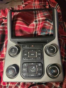 Ford F250SD 2013-16 AmFm reproductor de CD receptor de radio panel de control de clima - no prueba - Imagen 1 de 8