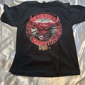 Starter Chicago Bulls NBA Champions T-Shirt Herren L doppelseitig schwarz 1998 - Bild 1 von 6