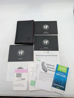 2018 阿尔法罗密欧朱利亚车主手册快速参考指南带盒 — 第 1/3 张图片