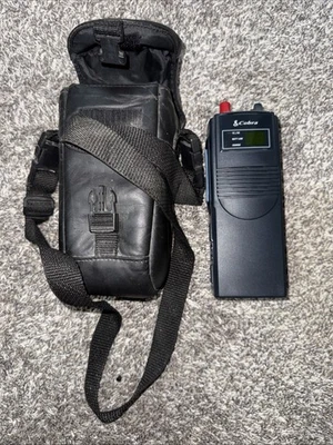 Cobra HH-35 Handheld CB Radio 40 Channel Portable Unit No Antenna/Charger - Image 1 of 3