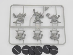 GW BLOOD BOWL ORK SPIELER X 6. AUF ANGUSS. GRÜN 1598 - Bild 1 von 1