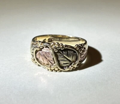Black Hills Gold Leaves & Grapes Ring 10k Multi-Tone 5.9 Grams Size 10 - Image 1 of 4