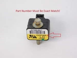 ✅ 2007 - 2008 Chevrolet Silverado GMC Sierra FRONT Sensor 15297468 OEM - Picture 1 of 6