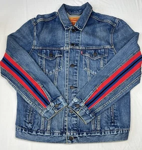 Nuevo con etiquetas Chaqueta de mezclilla de jean Levi's 67783 Abrigo para hombre L camionero rojo azul negro a rayas - Imagen 1 de 9