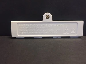 Leap Frog Fridge Farm Magnetic Animal Set REPLACEMENT BATTERY COVER Tad Window - Picture 1 of 6