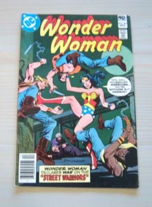 Wonder Woman #262 "The Bushmaster Strikes Twice!" - DC Comics 1979 - Great Cond - Picture 1 of 3
