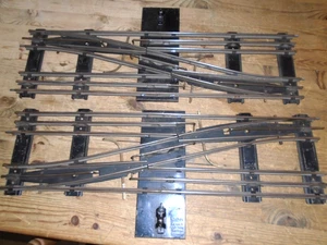HORNBY O GAUGE 3 RAIL CROSSOVER X 2 SEE PICTURES - Picture 1 of 3