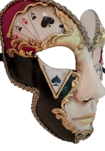 MAR 6 - MASCHERA FARFALLA DESIGN POKER, FATTA A MANO IN ITALIA, CARTAPESTA RESISTENTE. - Foto 1 di 3