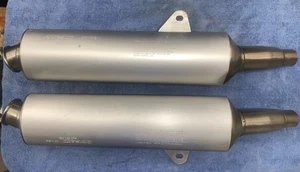 Original Ducati Monster 900 93 57310351A 57410354A - Foto 1 di 8