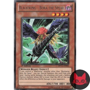 Yugioh Blackwing - Bora the Spear DP11-EN002 Rare 1st Edition LP - Foto 1 di 2