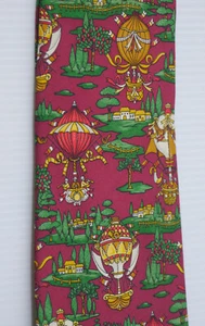 SALVATORE FERRAGAMO ITALIAN SILK NECKTIE, ANTIQUE HOT AIR BALLOONS, COUNTRYSIDE - Picture 1 of 4