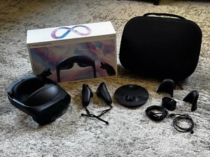 Meta Quest Pro VR Headset (Controllers, Case, & All Accessories Included) - Picture 1 of 5