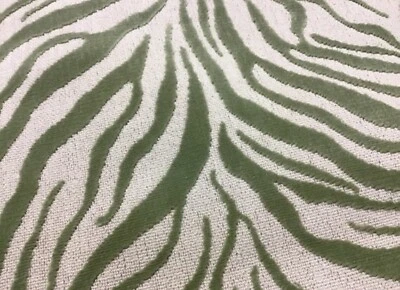 5 Yards Lot - Cowtan & Tout *El Morocco* Green/Beige - Image 1 of 4