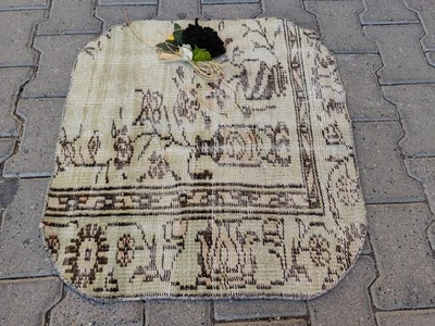 Vintage Turkish Rug Mat 2.1x2.3 ft | Neutral Rounded-Square Small Carpet - Image 1 of 4