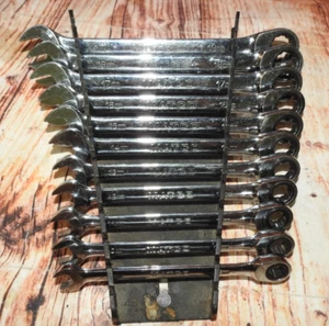 Juego de llaves de trinquete combinado métricas de 72 dientes Matco Tools 11 piezas - 9 mm a 19 mm - Imagen 1 de 24