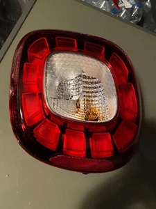 Feu arrière SMART FORFOUR (après 2014) côté DROIT A4539062800 / 265502003R - Picture 1 of 4