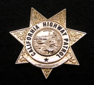 MINI SOMBRERO PIN CHP PATRULLA DE CARRETERAS DE CALIFERIA CHP CHP JUBILADOS POLICÍA APLICACIÓN DE LA LEY - Imagen 1 de 1
