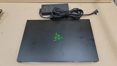 Razer Blade 15 15.6" Intel i7-10750H  32GB 512GB RTX 2060 RZ09-0328 W/AC Win11 H - Image 1 of 4