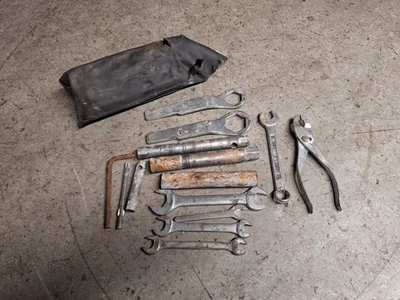 Kawasaki ZZR 600 E - Kit de herramientas Foto 1 de 4