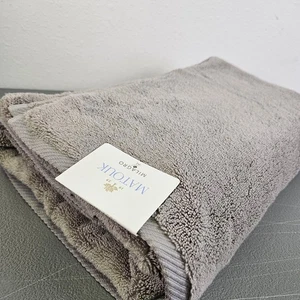 Matouk Milagro Cotton Bath Towel 30" x 60" Platinum. READ!!! (SHELF4) - Picture 1 of 4