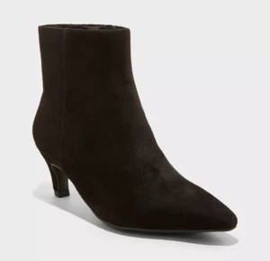 Women's Taylor Kitten Heel Ankle Boots - Universal Thread - SIZE 10 - Picture 1 of 4
