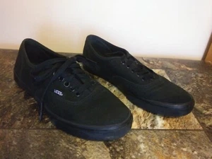 VANS Off the Wall Classic Black Canvas Lace Up Sneakers Women's 7 Men's 5.5 EUC - Picture 1 of 10