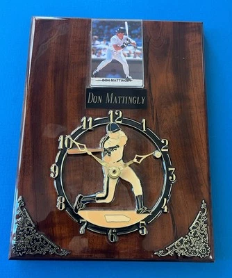 Reloj decorativo en relieve Don Mattingly Yankees con tarjeta de béisbol.  CALIDAD. Foto 1 de 3