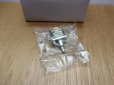 Interruptor de palanca McGill 1121-0007 encendido (encendido) momentáneo DPDT 6A 125VAC 3A 250VAC Foto 1 de 4