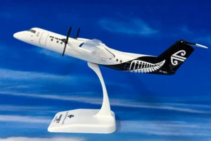 1:100 26CM RISESOON AIR NEW ZEALAND Dash 8-300 Airplane ABS Plastic Plane Model - Picture 1 of 2