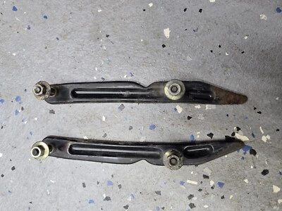 84-89 Nissan 300zx Cubierta Parachoques Trasero Soporte Exterior Placas Izquierdo y Derecho Foto 1 de 4