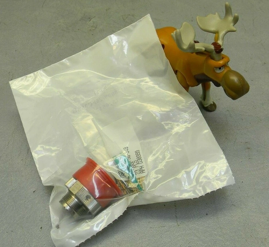 Amphenol J D38999 / 26FC35SB Circular Connector 22P PLG SZ 13 SKT CBL MNT - Image 1 of 4