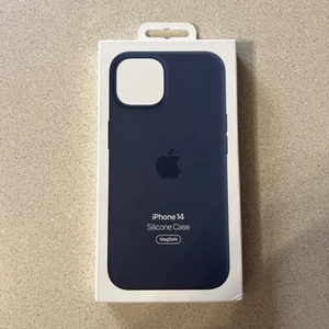 Authentic Apple Silicone Case with MagSafe for iPhone 14 - Storm Blue - Picture 1 of 2