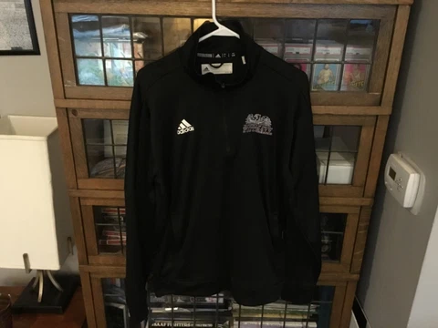 Chicago Maroons Football Black ADIDAS Embroidered 1/4 Zip Pullover SZ L - Cool Cover