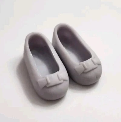 ZAPATOS BARBIE SKIPPER ZAPATOS PLANOS PÚRPURA CLARO-GRIS AÑOS 90 1980 LINDOS SOLO ZAPATOS DE MUÑECA Foto 1 de 3