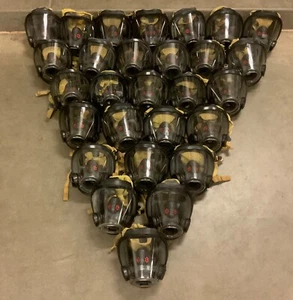 SCOTT AV-3000 HT MASK w/KEVLAR NETTING SIZE MEDIUM Firefighter SCBA AIR PAK Mask - Picture 1 of 6