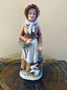 Homco 1409 Porzellan Bauernfrau Hase 8" Figur alte Oma Bauernkorb - Bild 1 von 5