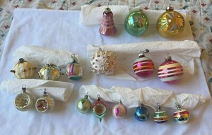 Vintage Mid-Century Modern Christmas Ornaments Set Of 17 Various Shapes & Sizes - Picture 1 of 6