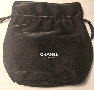 CHANEL BLACK MICRO SUEDE SATIN LINED DRAWSTRING COSMETIC/MAKE UP BAG - Picture 1 of 4