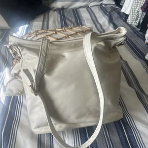 Bolso de mano bandolera Merlin de cuero crema nuevo para mujer - Imagen 1 de 5