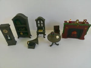 Mallory Lane Collections set mobili casa delle bambole in resina 7 pz condizioni perfette - Foto 1 di 3