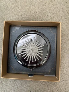 Monet Compact Make up Purse Mirror with Decorative Crystal Pattern New in Box - Picture 1 of 3