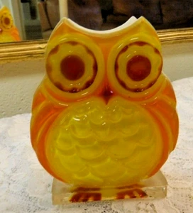 Vintage Lucite Owl Napkin or Letter Holder Orange Yellow Red MCM Collectable - Picture 1 of 6