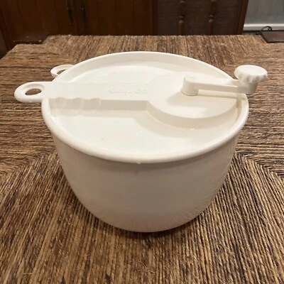 Giratorio de ensalada blanco grande vintage Copco tapa blanca diseño Sam Lebowitz #604 EE. UU. Foto 1 de 4