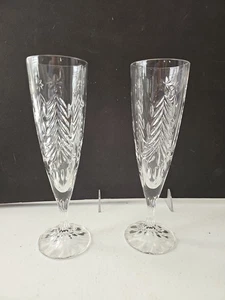 2 Mikasa Crystal 8 5/8" Christmas Tree Champagne Toasting Flute Glasses Clear - Picture 1 of 5
