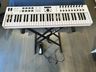 Arturia KeyLab Essential 61 Universal MIDI Controller With Sustain pedal + Stand - Image 1 of 4